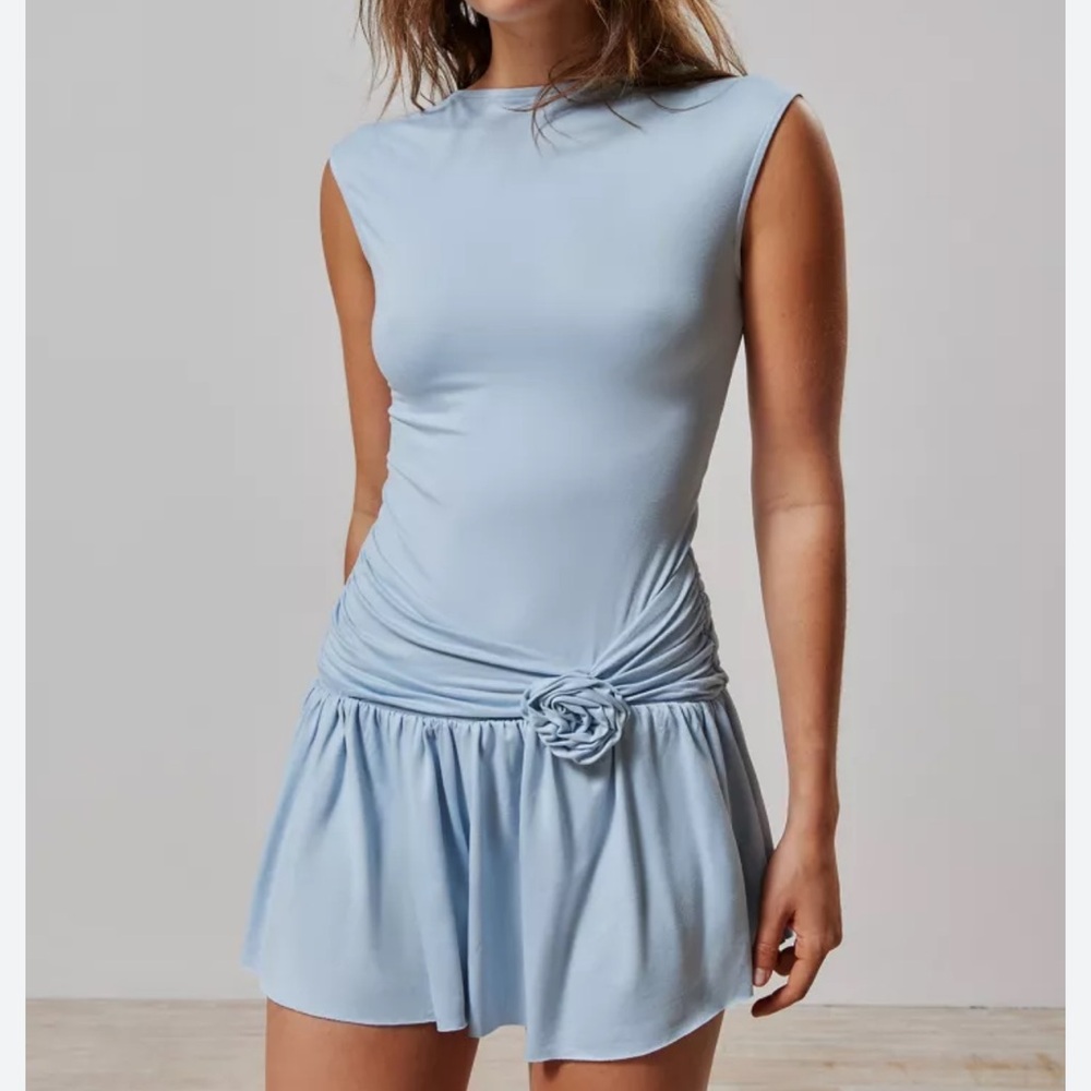 Elegant Blue Sleeveless Dress